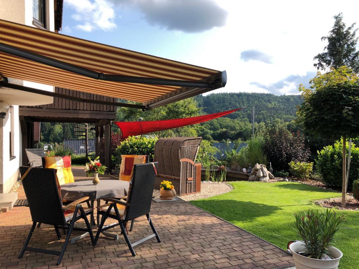 Ferienwohnung Rennsteigblick 苏尔 外观 照片